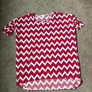LuLaRoe Red and White Chevron Short Sleeve Tee